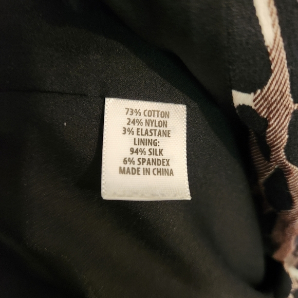 St. John Size 2‎ Black White Leopard Jacquard Sheath Dress | Like New - Picture 15 of 16